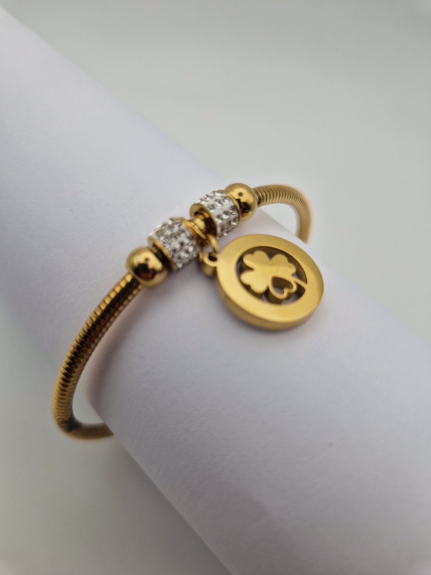Bracelet "Trèfle Doré" Élégance & Chance