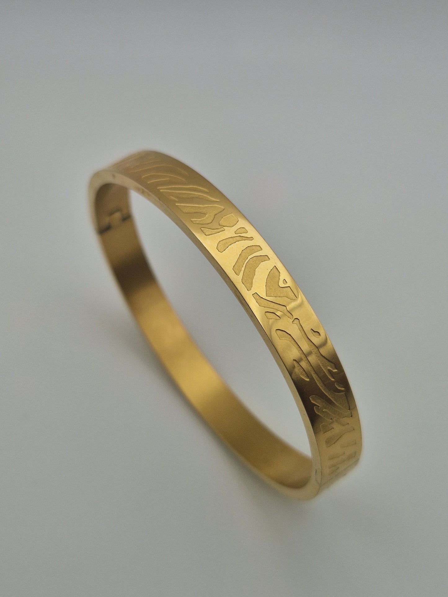 Bracelet "Élégance Sauvage"