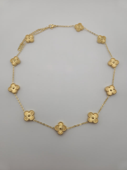 Collier "Éclat Fleur d'Or" – Design trèfle