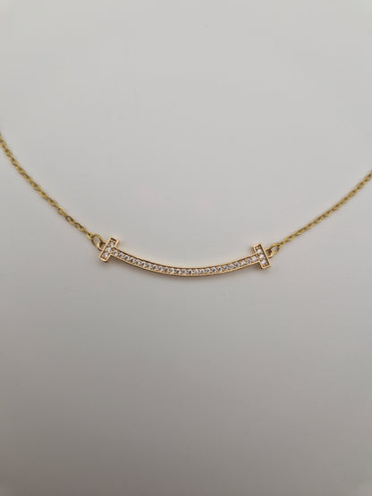 Collier Souriant "Éclat d'Or" – Zircons & Finition Dorée
