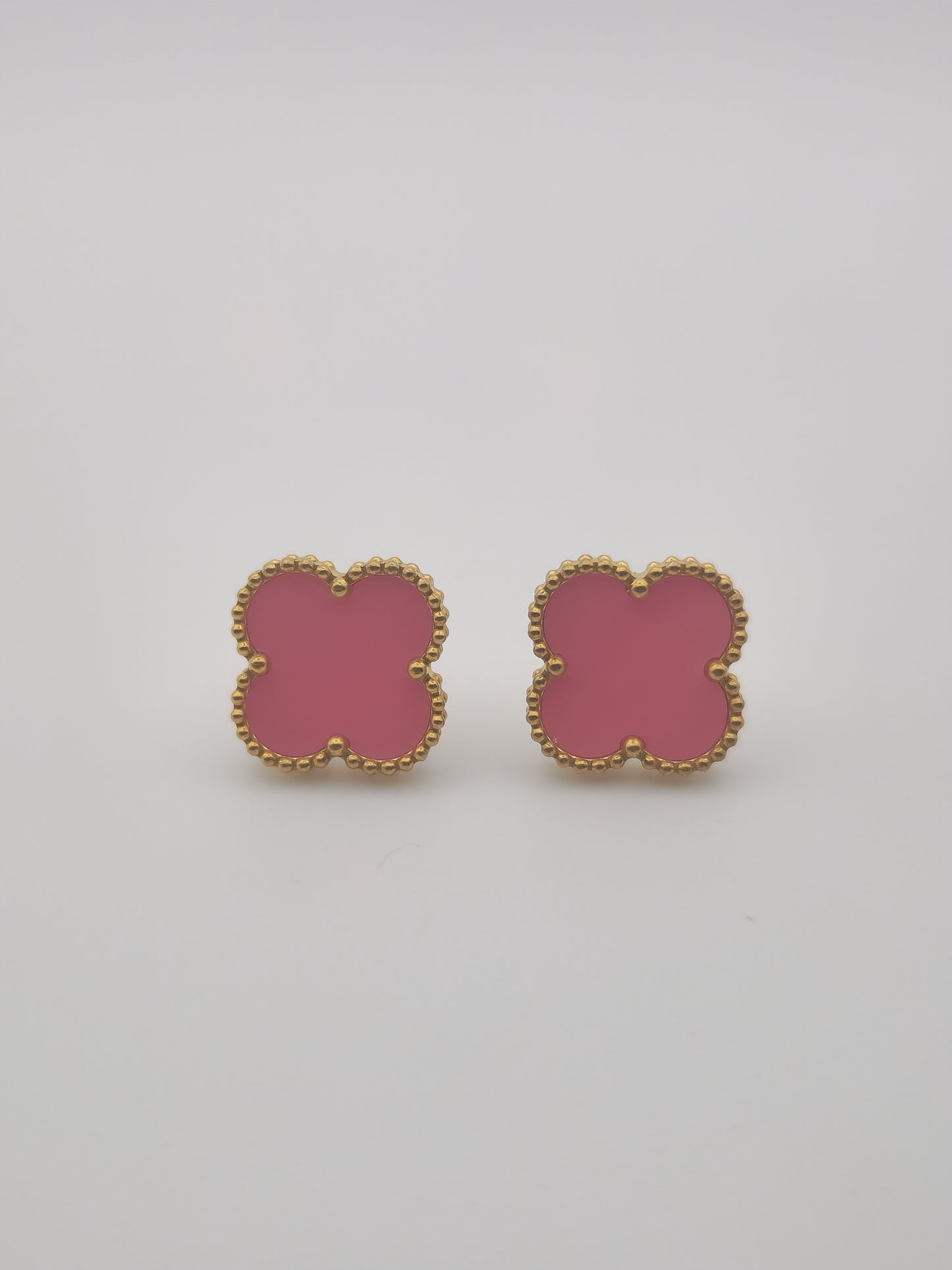 Boucles d’Oreilles Trèfle Rose "Éclat de Chance"