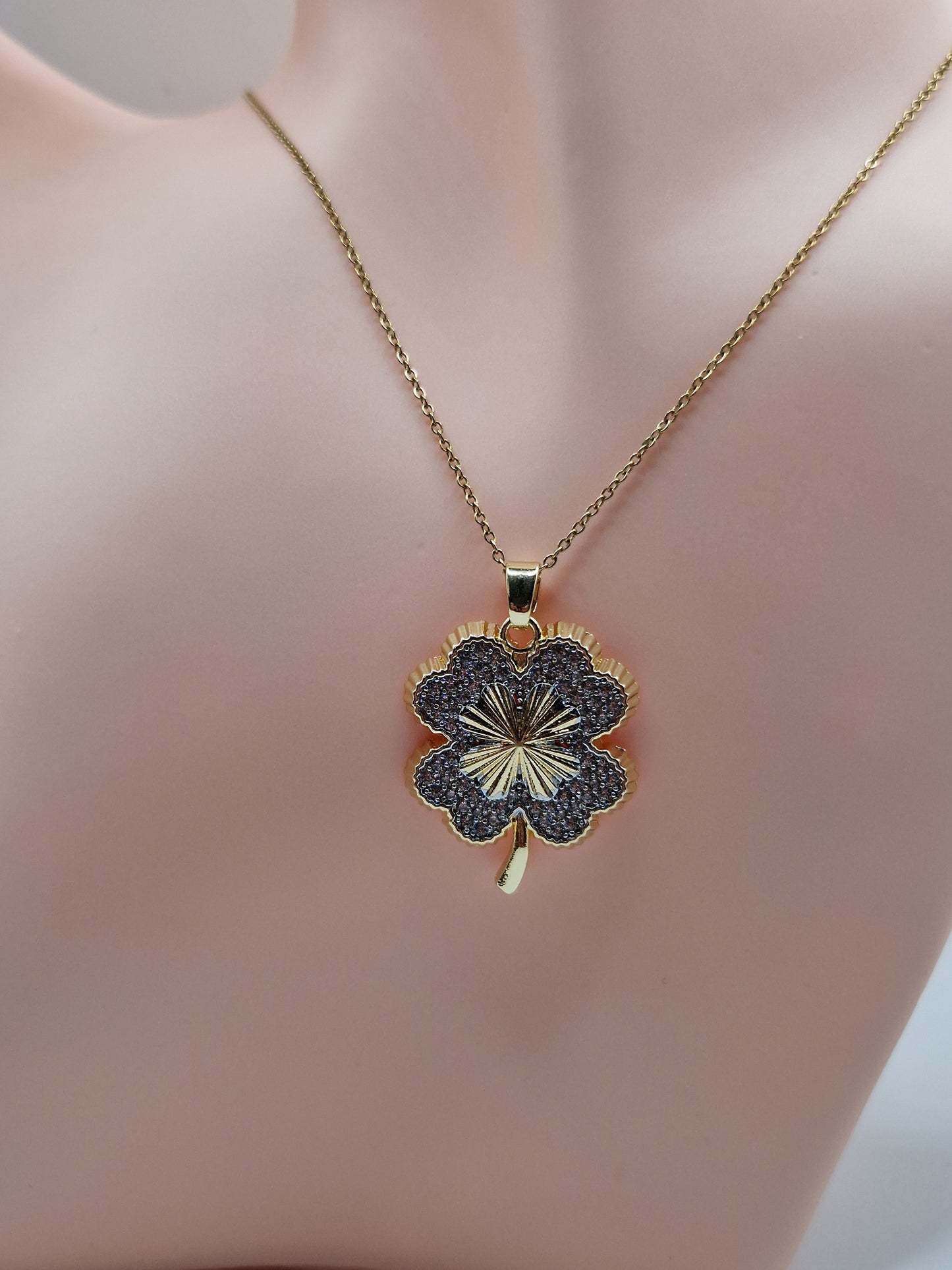 Collier Trèfle de Minuit
