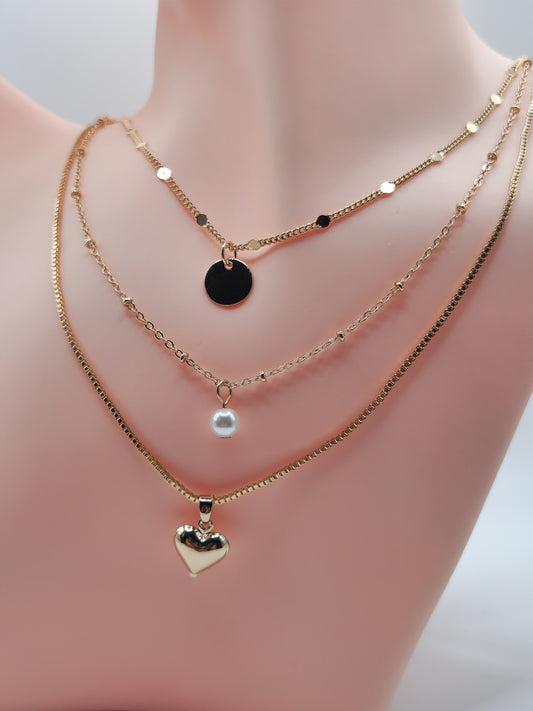 Collier  – Multi-rangs avec pendentif cœur, perle et médaille