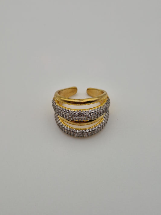 Bague Luxor – Acier Inoxydable Doré & Zircons Étincelants