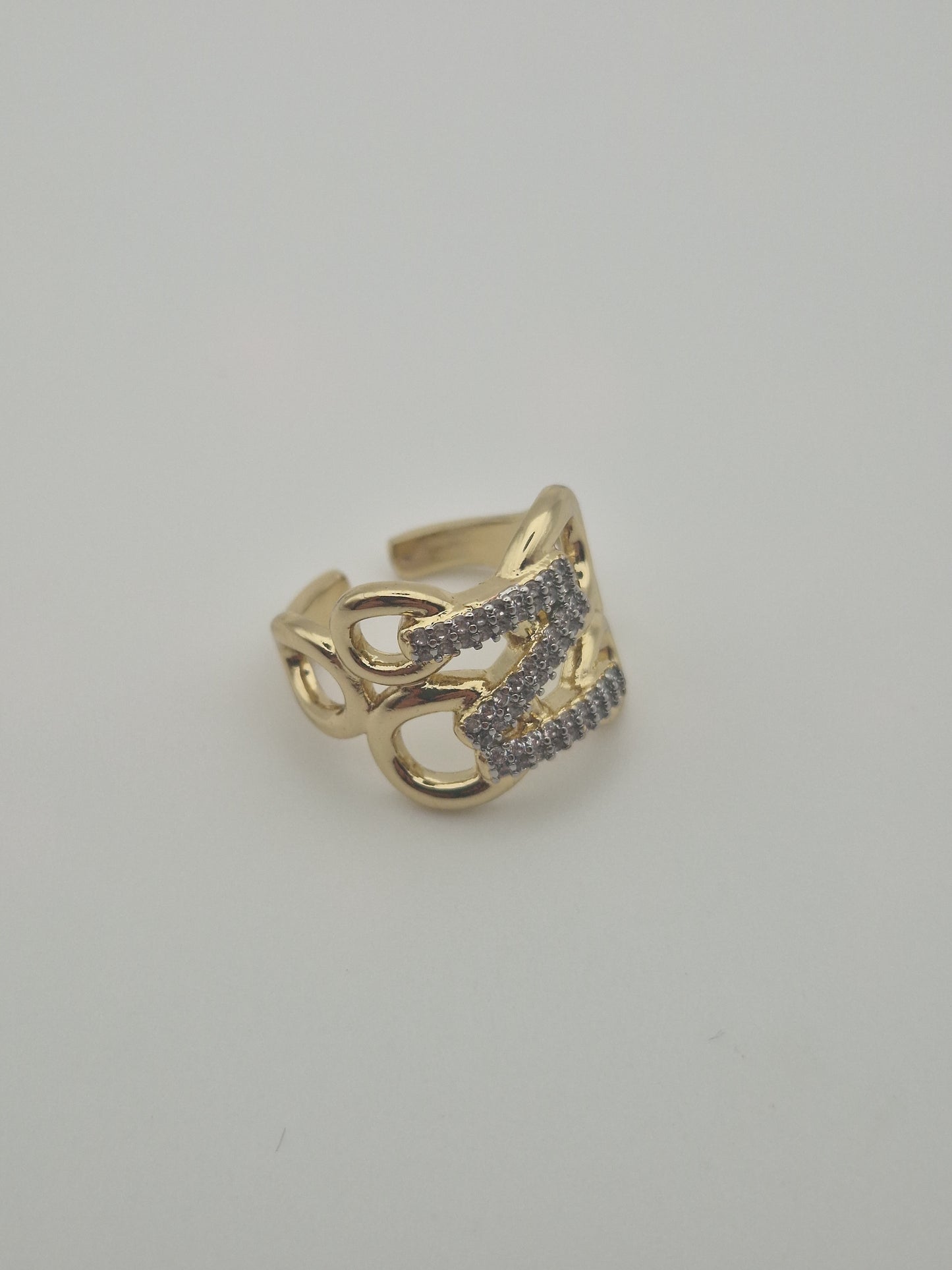 Bague Harmonie Dorée – Maillons Pavés & Élégance Sculptée