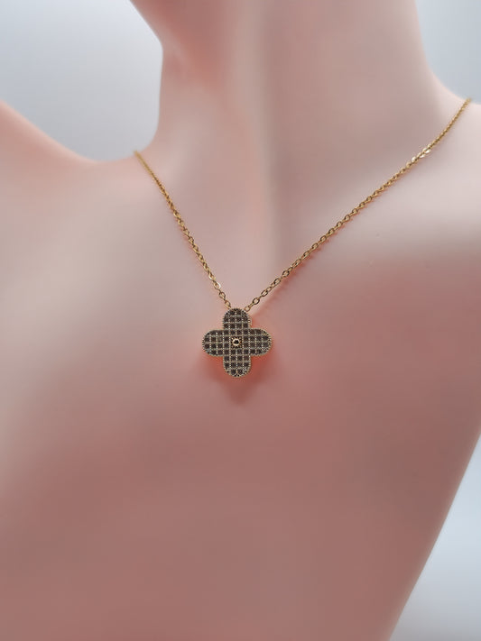 Collier Élégance Florale en Zircon