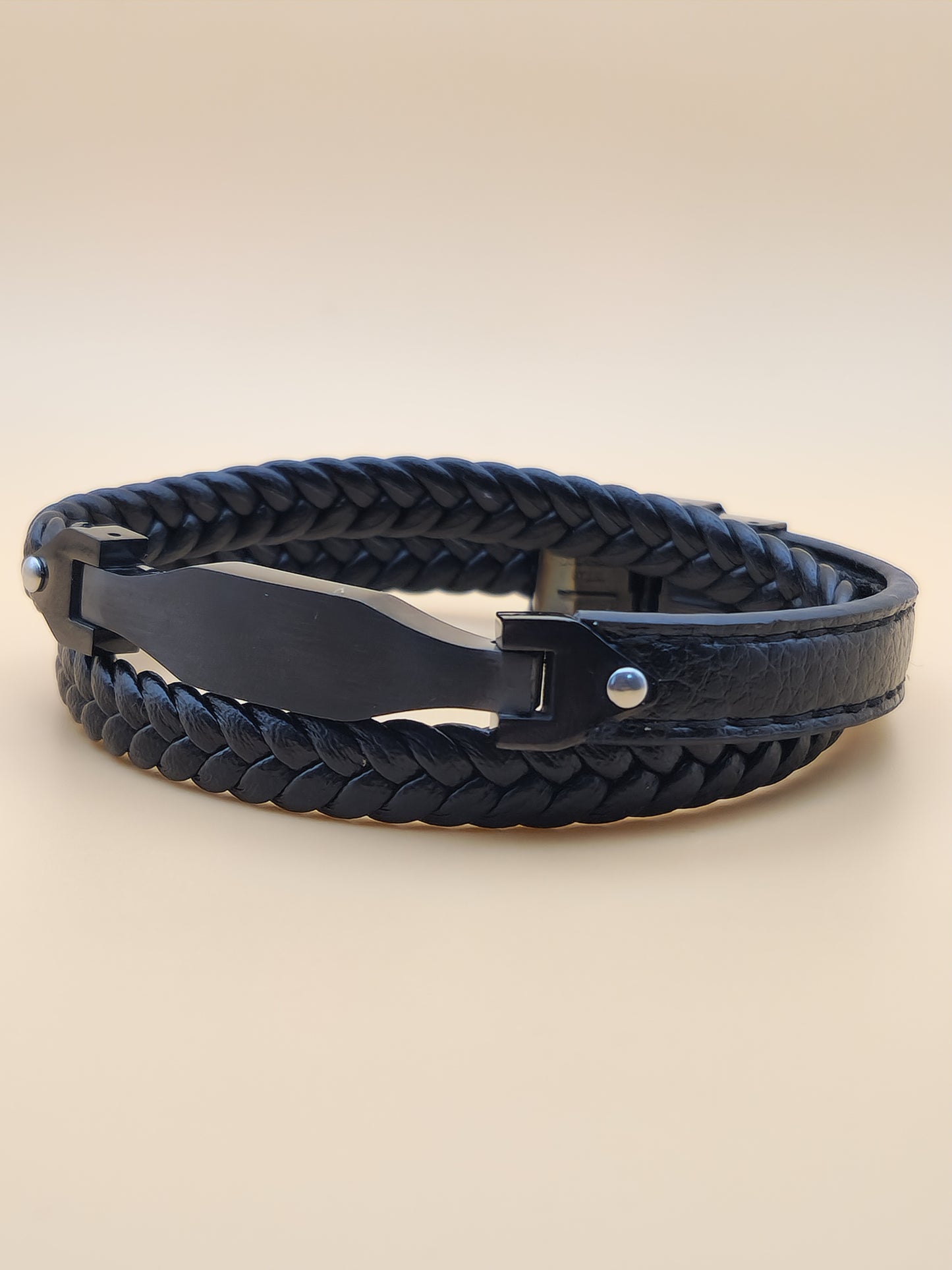 Bracelet "Élégance Tressée" – Cuir Noir Multi-Brins